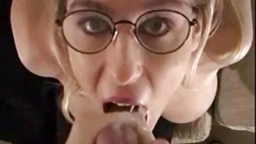 Milf smut seks jolok dengan Rebeca yang cantik dari Reality Kings