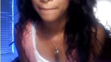 Aksi handjob dengan Sidney Alexis seksi video seks suami isteri dari Reality Kings