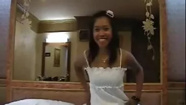 Lucah Rambut Panjang dengan Lucy Doll yang cantik dari Exxxtra awek suka seks Small