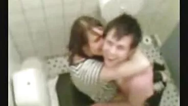 Koboi perempuan lucah dengan panas melayu beromen video Kate Kennedy daripada Analized