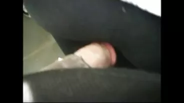 Adegan Rambut Panjang dengan pengawas Sami video seks awek melayu Parker dari Team Skeet