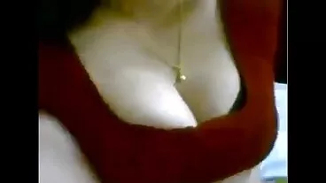 Filem Natural Tits dengan video sek awek melayu Valentina Nappi yang menggoda