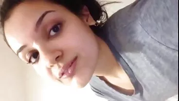 Seks gaya anjing dengan Sofi Ryan yang bersemangat dari lucah seks video Brazzers