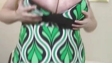 Adegan mubaligh dengan Angel Youngs seks jilat burit miang dari GirlCum